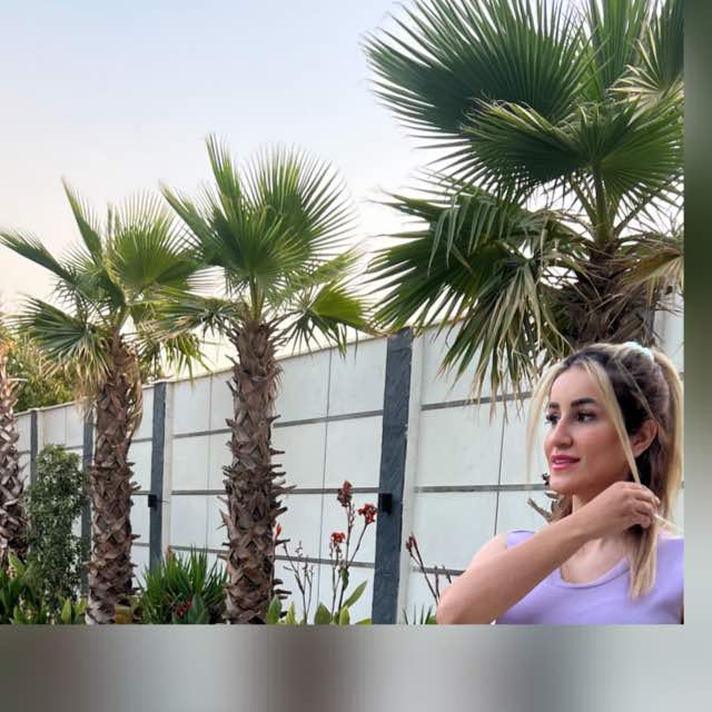  یاسمین دریاباری